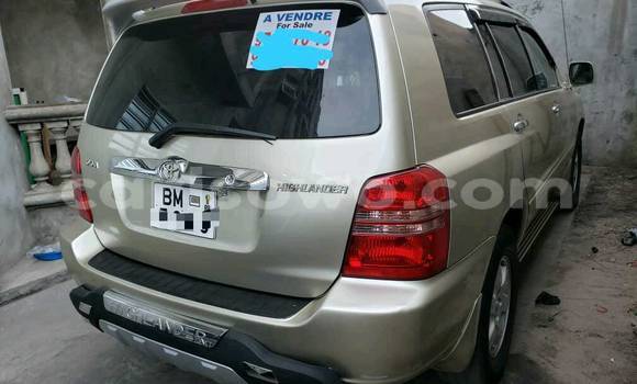Buy Used Toyota Highlander Silver Car in Cotonou in Benign Buy Used Toyota Highlander Silver Car in Cotonou in Benign