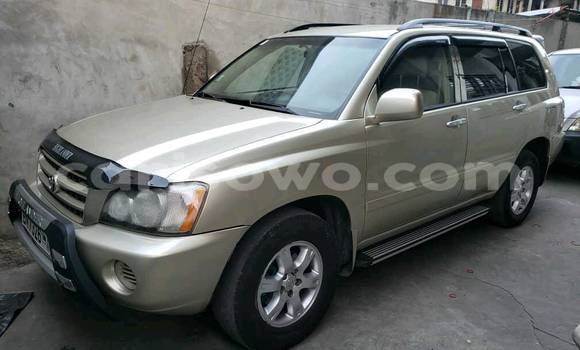 Buy Used Toyota Highlander Silver Car in Cotonou in Benign Buy Used Toyota Highlander Silver Car in Cotonou in Benign