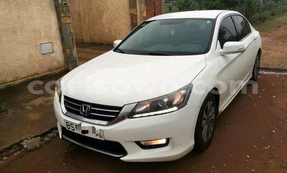 Buy Used Honda Accord White Car in Cotonou in Benign Buy Used Honda Accord White Car in Cotonou in Benign
