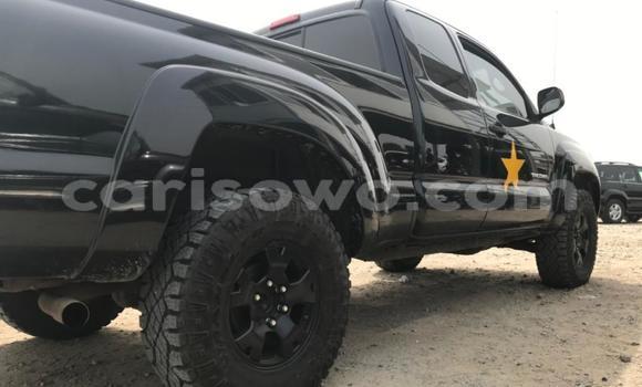 Sayi Na hannu Toyota Tacoma Black Mota in Cotonou a Benin Sayi Na hannu Toyota Tacoma Black Mota in Cotonou a Benin