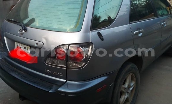 Ra Àlòkù Lexus RX 300 Silver Ọkọ̀ in Cotonou ni Benin Ra Àlòkù Lexus RX 300 Silver Ọkọ̀ in Cotonou ni Benin