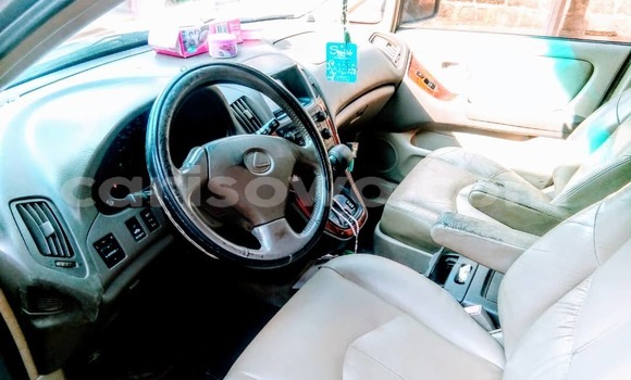 Ra Àlòkù Lexus RX 300 Silver Ọkọ̀ in Cotonou ni Benin Ra Àlòkù Lexus RX 300 Silver Ọkọ̀ in Cotonou ni Benin