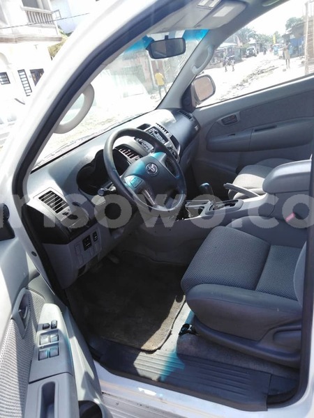 Big with watermark toyota hilux benin cotonou 6523