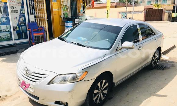Ra Àlòkù Toyota Camry Silver Ọkọ̀ in Cotonou ni Benin Ra Àlòkù Toyota Camry Silver Ọkọ̀ in Cotonou ni Benin