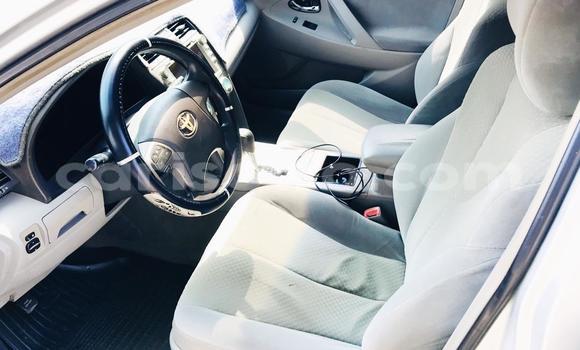 Ra Àlòkù Toyota Camry Silver Ọkọ̀ in Cotonou ni Benin Ra Àlòkù Toyota Camry Silver Ọkọ̀ in Cotonou ni Benin