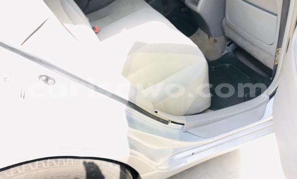 Ra Àlòkù Toyota Camry Silver Ọkọ̀ in Cotonou ni Benin Ra Àlòkù Toyota Camry Silver Ọkọ̀ in Cotonou ni Benin