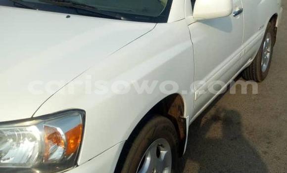 Buy Used Toyota Highlander White Car in Cotonou in Benign Buy Used Toyota Highlander White Car in Cotonou in Benign