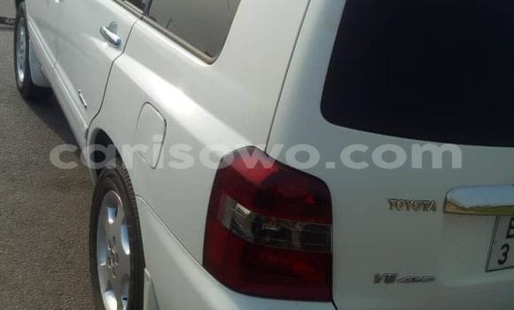 Buy Used Toyota Highlander White Car in Cotonou in Benign Buy Used Toyota Highlander White Car in Cotonou in Benign