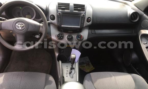 Acheter Occasion Voiture Toyota RAV4 Gris à Cotonou, Benin Acheter Occasion Voiture Toyota RAV4 Gris à Cotonou, Benin