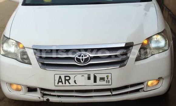 Ra Àlòkù Toyota Avalon funfun Ọkọ̀ in Cotonou ni Benin Ra Àlòkù Toyota Avalon funfun Ọkọ̀ in Cotonou ni Benin