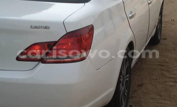 Ra Àlòkù Toyota Avalon funfun Ọkọ̀ in Cotonou ni Benin Ra Àlòkù Toyota Avalon funfun Ọkọ̀ in Cotonou ni Benin