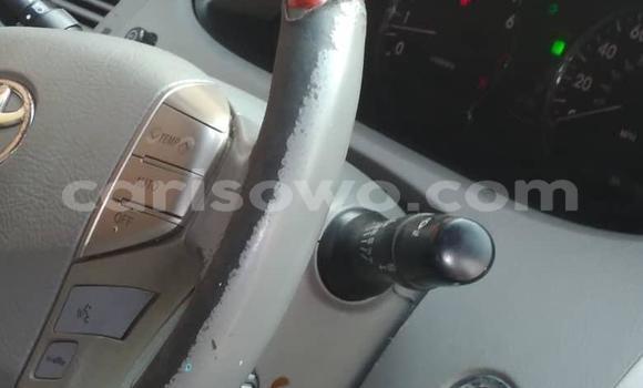 Ra Àlòkù Toyota Avalon funfun Ọkọ̀ in Cotonou ni Benin Ra Àlòkù Toyota Avalon funfun Ọkọ̀ in Cotonou ni Benin