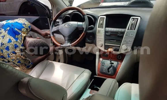 Ra Àlòkù Lexus RX 330 Silver Ọkọ̀ in Cotonou ni Benin Ra Àlòkù Lexus RX 330 Silver Ọkọ̀ in Cotonou ni Benin