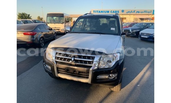 Ra Imported Mitsubishi Pajero Black Ọkọ̀ in Import - Dubai ni Benin Ra Imported Mitsubishi Pajero Black Ọkọ̀ in Import - Dubai ni Benin