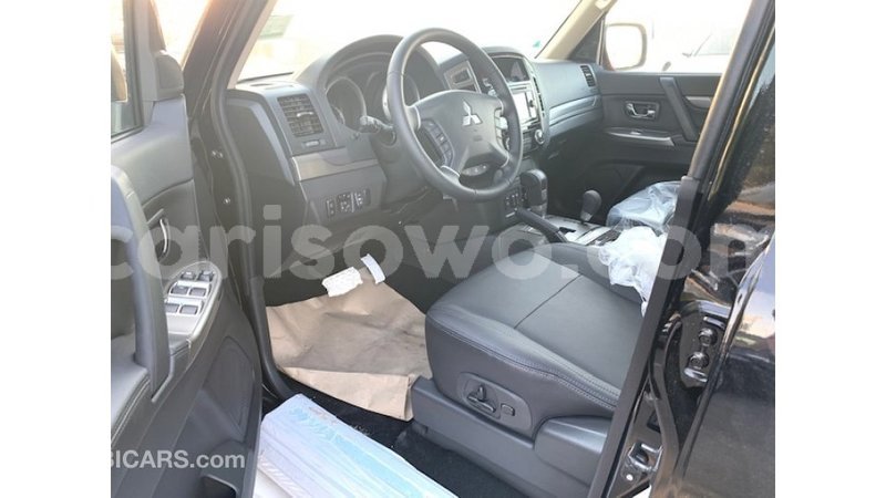 Big with watermark mitsubishi pajero benin import dubai 6597
