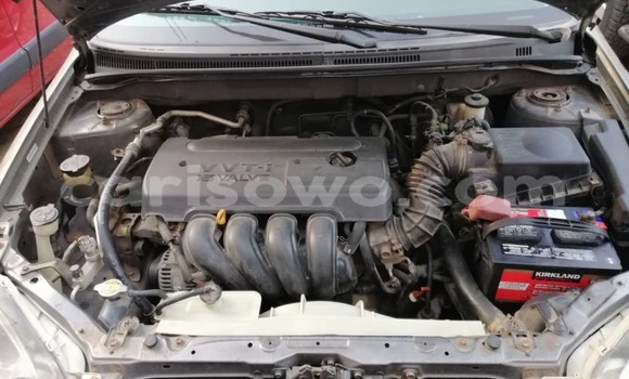 Ra Àlòkù Toyota Corolla Silver Ọkọ̀ in Cotonou ni Benin Ra Àlòkù Toyota Corolla Silver Ọkọ̀ in Cotonou ni Benin