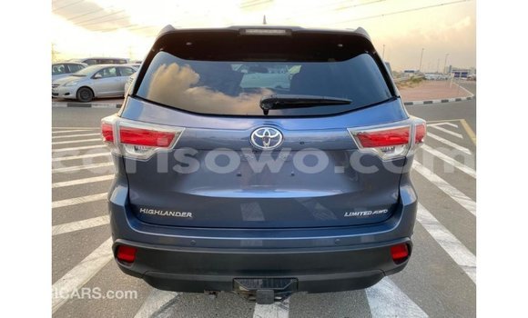 Sayi Imported Toyota Highlander Blue Mota in Import - Dubai a Benin Sayi Imported Toyota Highlander Blue Mota in Import - Dubai a Benin