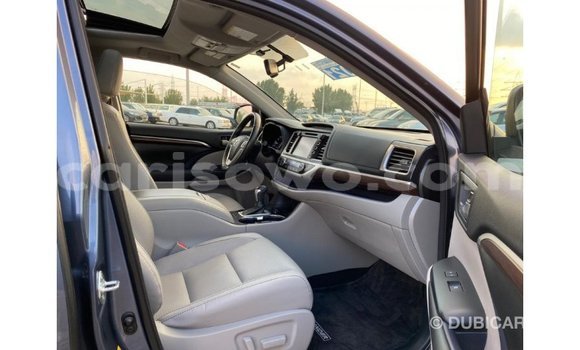 Sayi Imported Toyota Highlander Blue Mota in Import - Dubai a Benin Sayi Imported Toyota Highlander Blue Mota in Import - Dubai a Benin