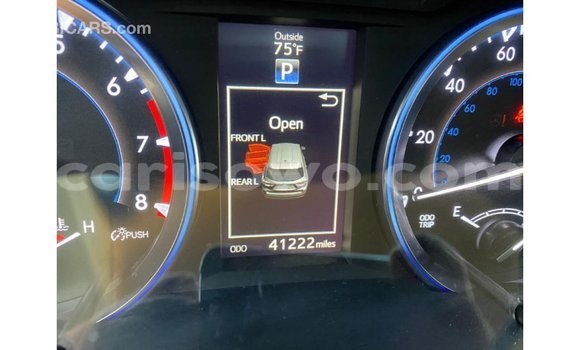 Acheter Import Voiture Toyota Highlander Vert à Import - Dubai, Benin Acheter Import Voiture Toyota Highlander Vert à Import - Dubai, Benin