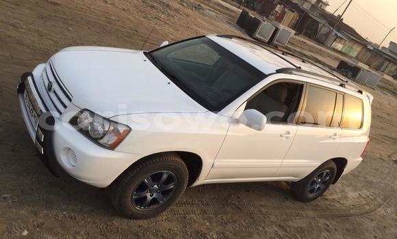 Buy Used Toyota Highlander White Car in Cotonou in Benign Buy Used Toyota Highlander White Car in Cotonou in Benign