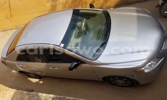 Ra Àlòkù Toyota Camry Silver Ọkọ̀ in Cotonou ni Benin Ra Àlòkù Toyota Camry Silver Ọkọ̀ in Cotonou ni Benin