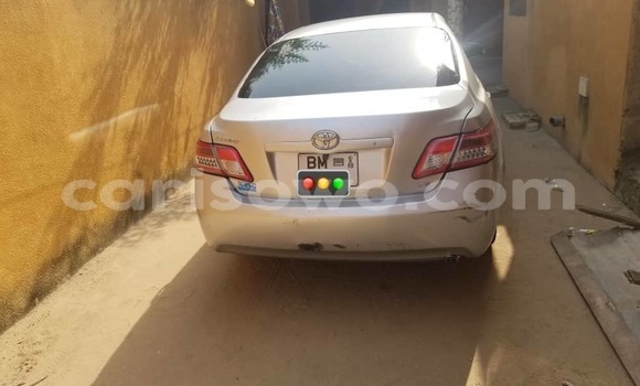 Ra Àlòkù Toyota Camry Silver Ọkọ̀ in Cotonou ni Benin Ra Àlòkù Toyota Camry Silver Ọkọ̀ in Cotonou ni Benin