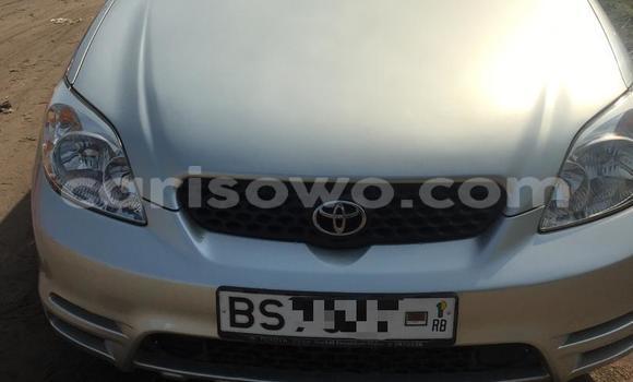 Ra Àlòkù Toyota Matrix Silver Ọkọ̀ in Cotonou ni Benin Ra Àlòkù Toyota Matrix Silver Ọkọ̀ in Cotonou ni Benin