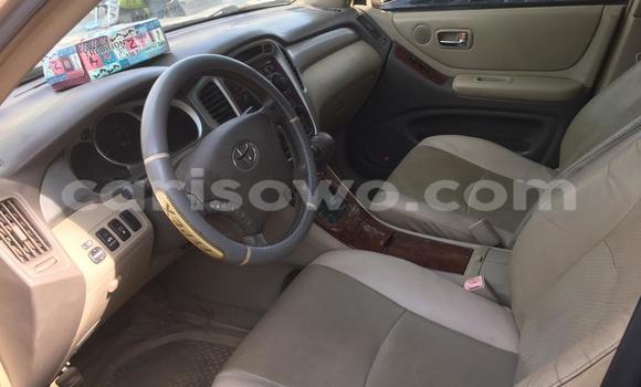 Ra Àlòkù Toyota Highlander Silver Ọkọ̀ in Cotonou ni Benin Ra Àlòkù Toyota Highlander Silver Ọkọ̀ in Cotonou ni Benin