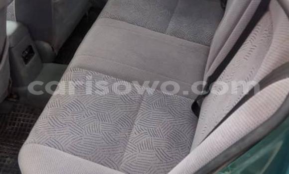 Acheter Occasion Voiture Toyota Avensis Vert à Cotonou, Benin Acheter Occasion Voiture Toyota Avensis Vert à Cotonou, Benin