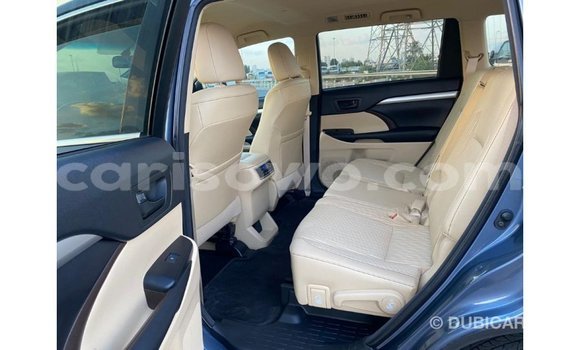 Sayi Imported Toyota Highlander Blue Mota in Import - Dubai a Benin Sayi Imported Toyota Highlander Blue Mota in Import - Dubai a Benin