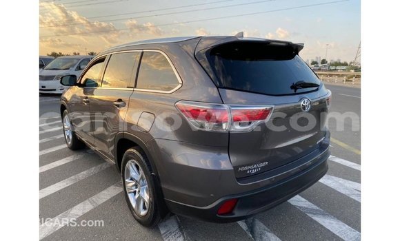 Ra Imported Toyota Highlander Miiran Ọkọ̀ in Import - Dubai ni Benin Ra Imported Toyota Highlander Miiran Ọkọ̀ in Import - Dubai ni Benin