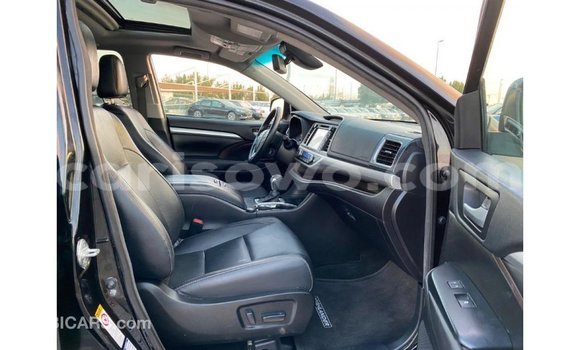 Ra Imported Toyota Highlander Miiran Ọkọ̀ in Import - Dubai ni Benin Ra Imported Toyota Highlander Miiran Ọkọ̀ in Import - Dubai ni Benin