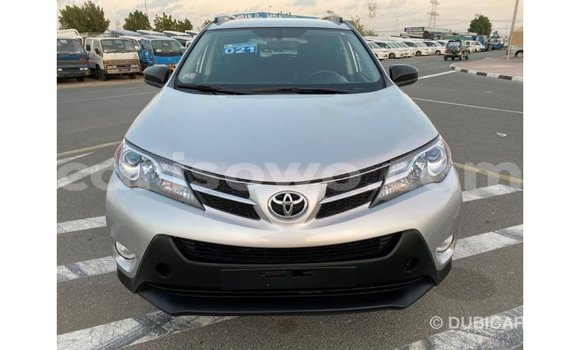 Acheter Import Utilitaire Toyota HiAce Autre à Import - Dubai, Benin Acheter Import Utilitaire Toyota HiAce Autre à Import - Dubai, Benin