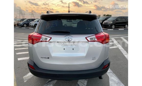 Acheter Import Utilitaire Toyota HiAce Autre à Import - Dubai, Benin Acheter Import Utilitaire Toyota HiAce Autre à Import - Dubai, Benin