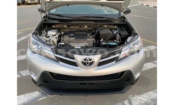 Acheter Import Utilitaire Toyota HiAce Autre à Import - Dubai, Benin Acheter Import Utilitaire Toyota HiAce Autre à Import - Dubai, Benin