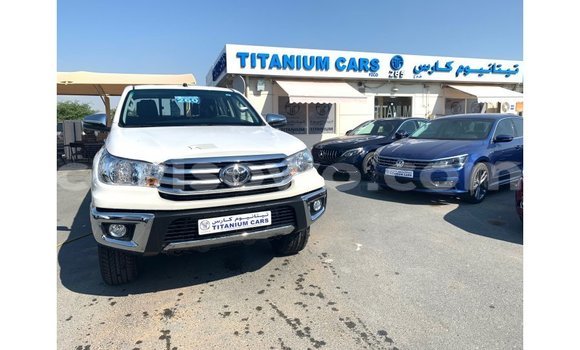 Ra Imported Toyota Hilux funfun Ọkọ̀ in Import - Dubai ni Benin Ra Imported Toyota Hilux funfun Ọkọ̀ in Import - Dubai ni Benin