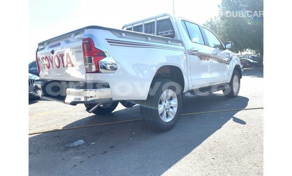 Ra Imported Toyota Hilux funfun Ọkọ̀ in Import - Dubai ni Benin Ra Imported Toyota Hilux funfun Ọkọ̀ in Import - Dubai ni Benin