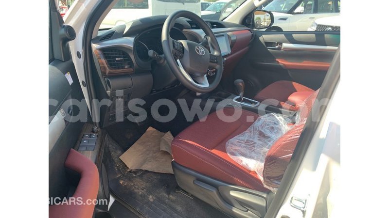 Big with watermark toyota hilux benin import dubai 6642