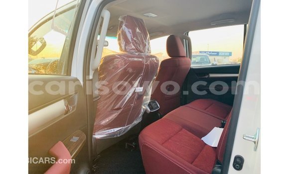 Ra Imported Toyota Hilux funfun Ọkọ̀ in Import - Dubai ni Benin Ra Imported Toyota Hilux funfun Ọkọ̀ in Import - Dubai ni Benin