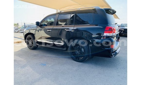 Sayi Imported Toyota Land Cruiser Black Mota in Import - Dubai a Benin Sayi Imported Toyota Land Cruiser Black Mota in Import - Dubai a Benin