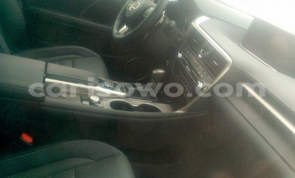 Sayi Na hannu Lexus RX 330 Black Mota in Cotonou a Benin Sayi Na hannu Lexus RX 330 Black Mota in Cotonou a Benin