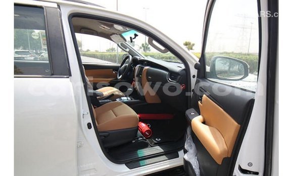 Buy Import Toyota Fortuner White Car in Import - Dubai in Benign Buy Import Toyota Fortuner White Car in Import - Dubai in Benign