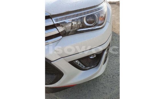Buy Import Toyota Hilux White Car in Import - Dubai in Benign Buy Import Toyota Hilux White Car in Import - Dubai in Benign