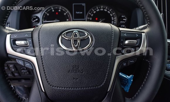 Buy Import Toyota Land Cruiser White Car in Import - Dubai in Benign Buy Import Toyota Land Cruiser White Car in Import - Dubai in Benign