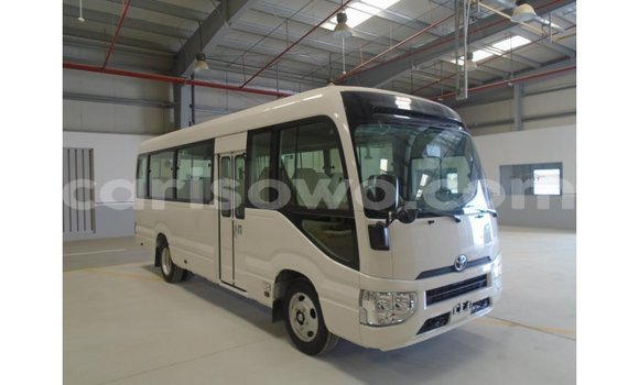 Sayi Imported Abarth 595 White Mota in Import - Dubai a Benin