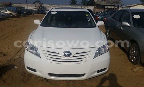 Buy Used Toyota Vitz White Car in Cotonou in Benign Buy Used Toyota Vitz White Car in Cotonou in Benign