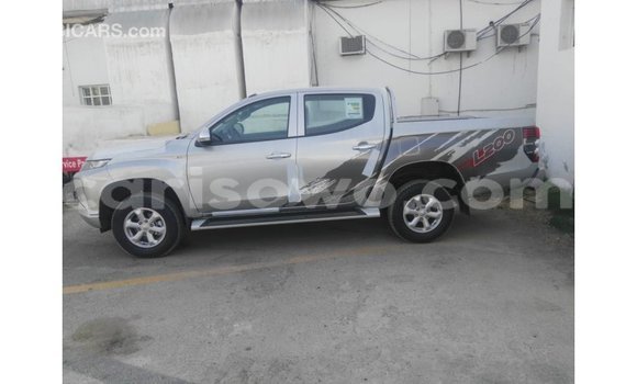 Ra Imported Mitsubishi L200 Miiran Ọkọ̀ in Import - Dubai ni Benin Ra Imported Mitsubishi L200 Miiran Ọkọ̀ in Import - Dubai ni Benin