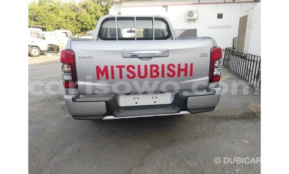 Ra Imported Mitsubishi L200 Miiran Ọkọ̀ in Import - Dubai ni Benin Ra Imported Mitsubishi L200 Miiran Ọkọ̀ in Import - Dubai ni Benin