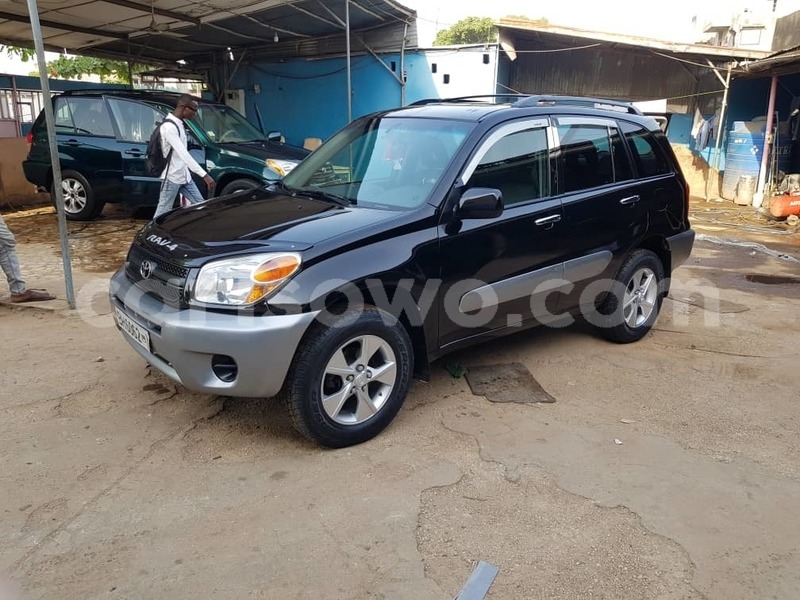 Big with watermark toyota rav4 benin cotonou 6675