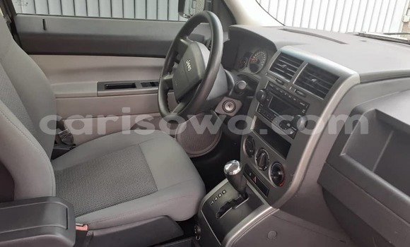 Sayi Na hannu Jeep Patriot Black Mota in Cotonou a Benin